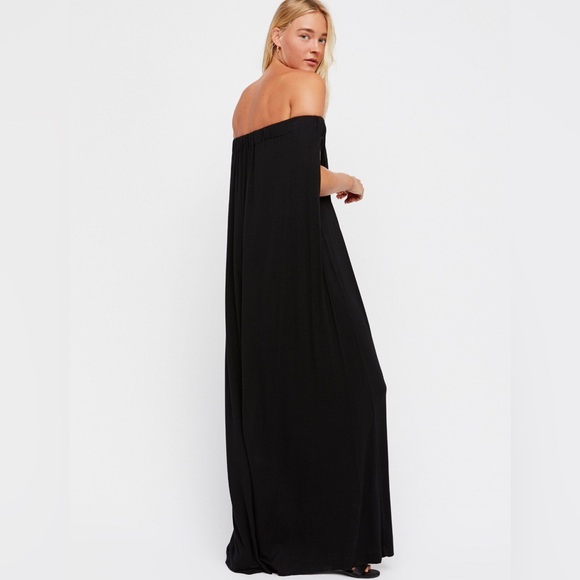 NWOT’s Mexicali Maxi Off-The-
Shoulder Onesie- Black - Size S/P - Picture 2 of 4